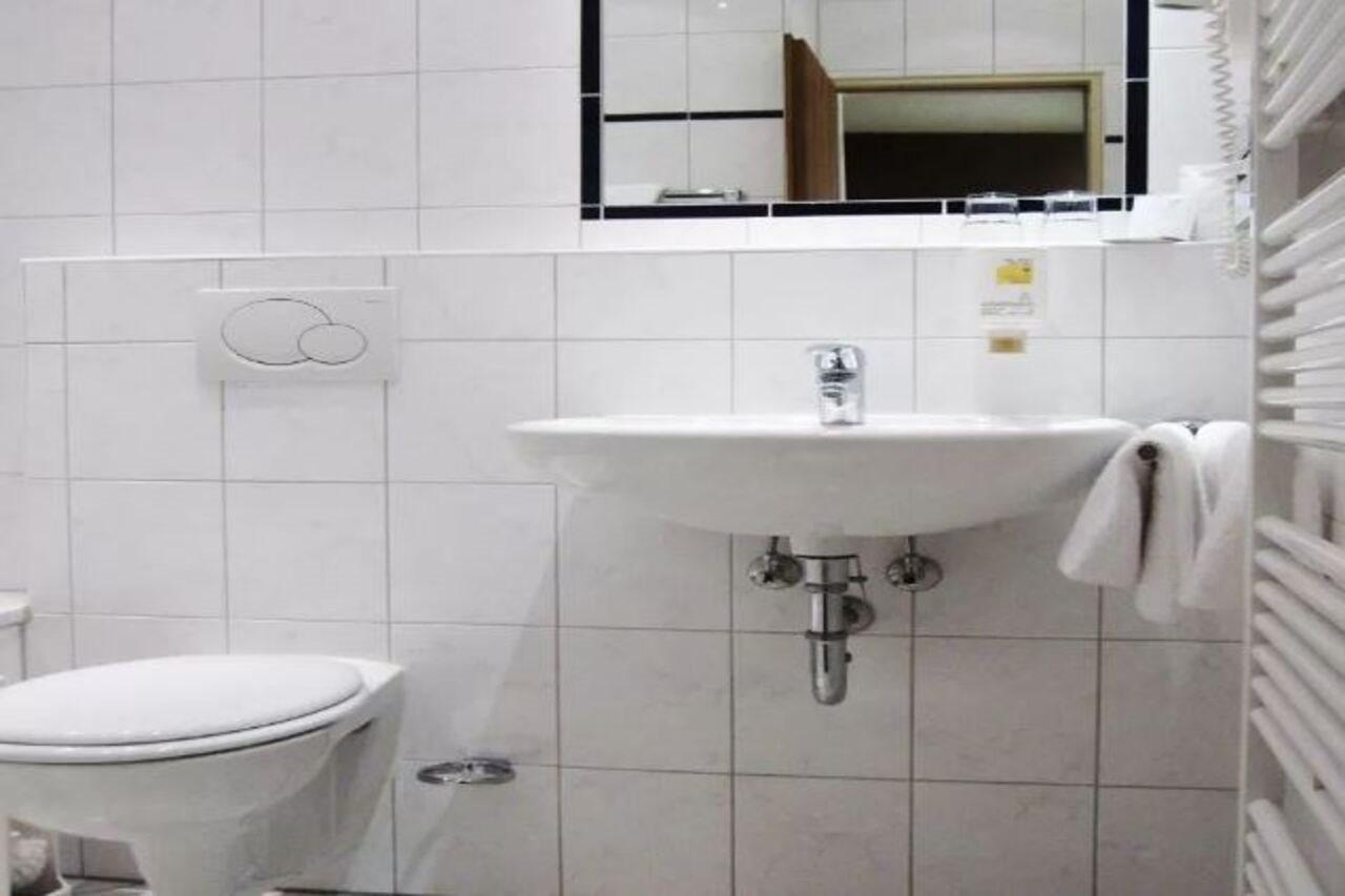 Motel Frankfurt Φραγκφούρτη Εξωτερικό φωτογραφία